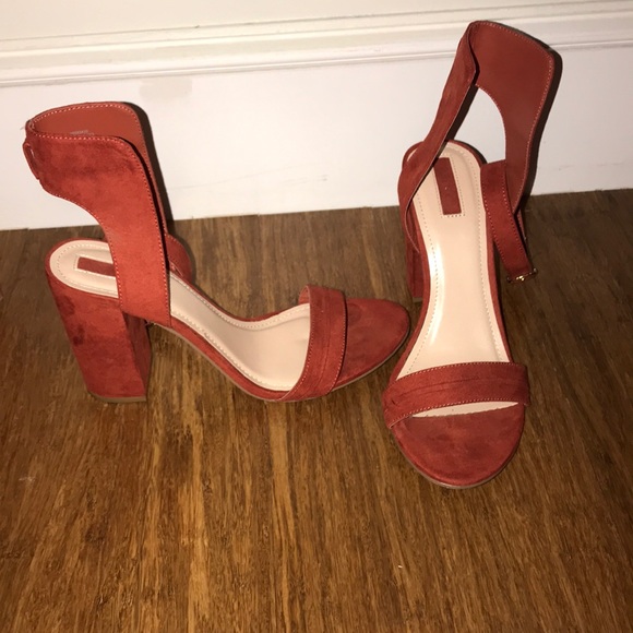 Shoes - Picture 1 of 1